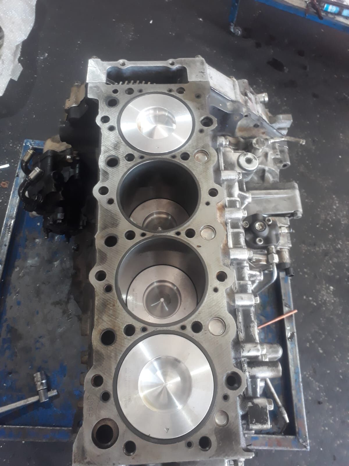 ÇIKMA MOTOR YARIM REKTEFİYELİ 4HK1 NOVO 8LONG 10LONG 3D NLR NNR