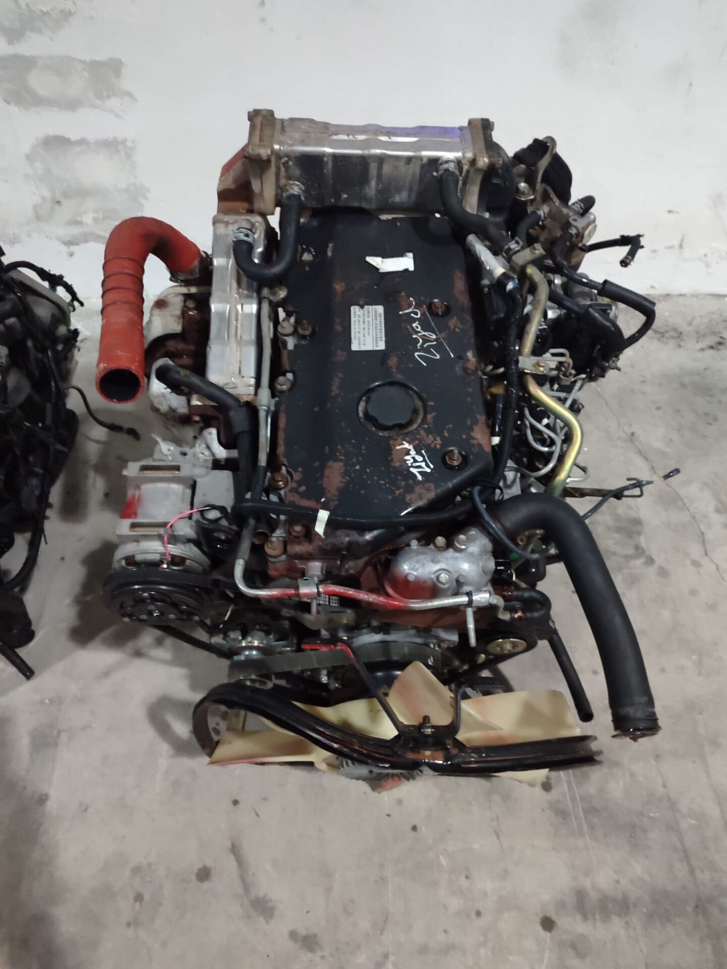 Rektefiyeli Isuzu Motor Komple 4hk1 Euro3 Citibüs NQR86