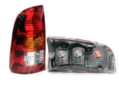 STOP LAMBASI HILUX 05-10 VIGO DUYLU SAĞ	TOYOTA 81550-0K010