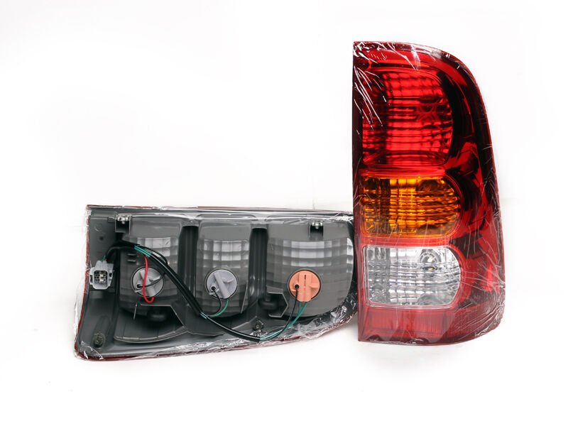 STOP LAMBASI HILUX 05-10 VIGO DUYLU SOL TOYOTA 81560-0K010